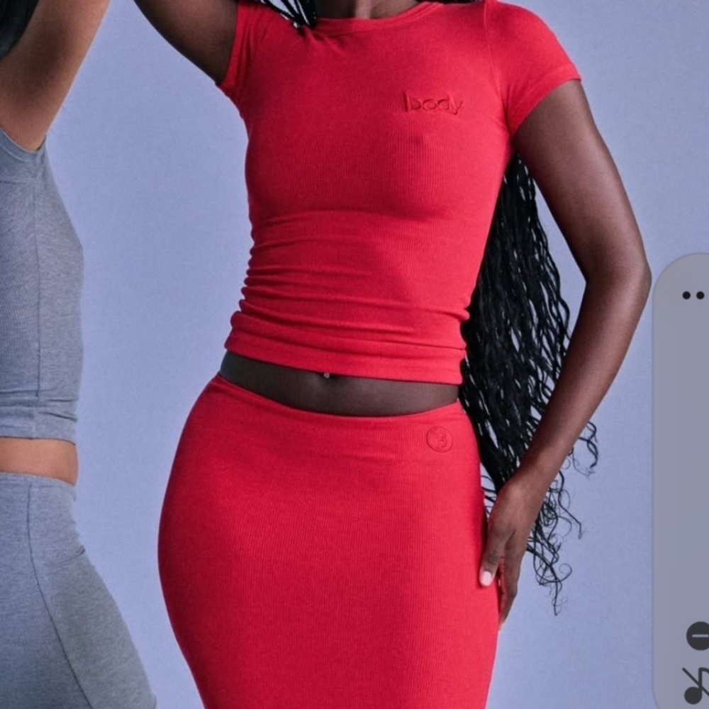 Body by Raven Tracy ribbed red tee. size XS